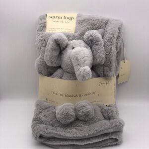 2 Piece Set~Warm Hugs Faux Fur Blanket & cuddle Toy Elephant Gray Super Soft